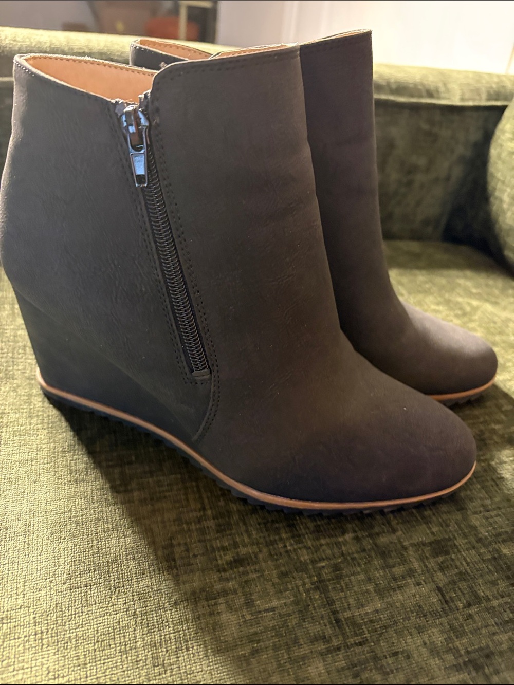 SOUL Naturalizer Black Wedge Ankle Bootie with Side Zip